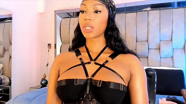 ChaynnaCooper online show from January 2025 03:18:02 PM