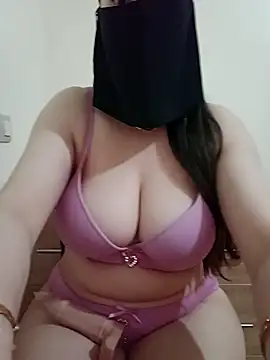 Snapshot of Arabic-Rose chatting on April 2026 11:10:01 AM Arabic-Rose online show from April 2026 11:10:01 AM