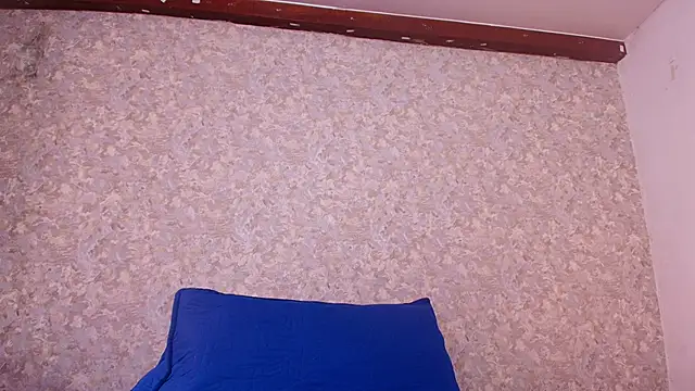 nicol f online show from February 2025 07:27:01 PM