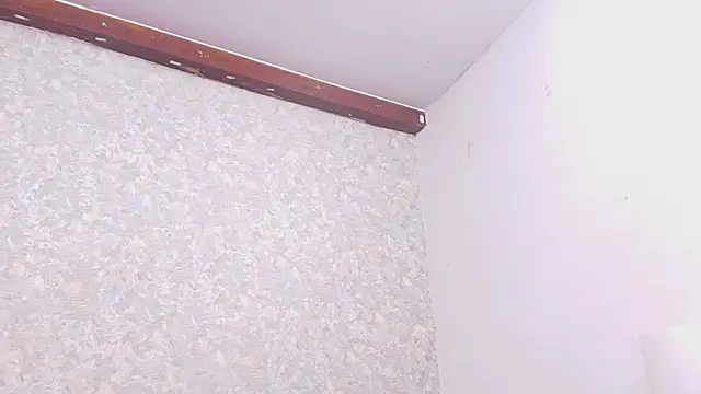 nicol f online show from March 2025 07:17:01 PM