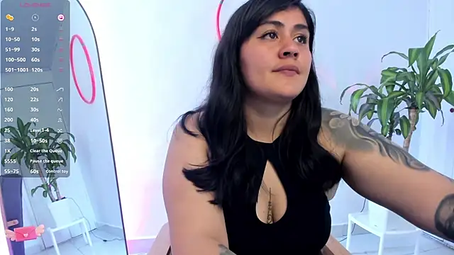 Snapshot of GretaX-X chatting on December 2024 01:49:02 PM GretaX-X online show from December 2024 01:49:02 PM