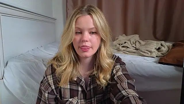 Milana15 online show from July 2026 12:07:02 PM