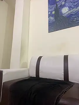 lunainsane58 online show from March 2026 08:37:02 AM