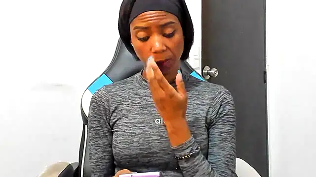 Kalua Brown online show from April 2026 03:17:02 PM