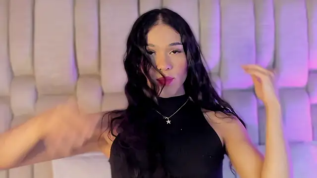 Isa Little Star online show from March 2026 03:57:02 AM