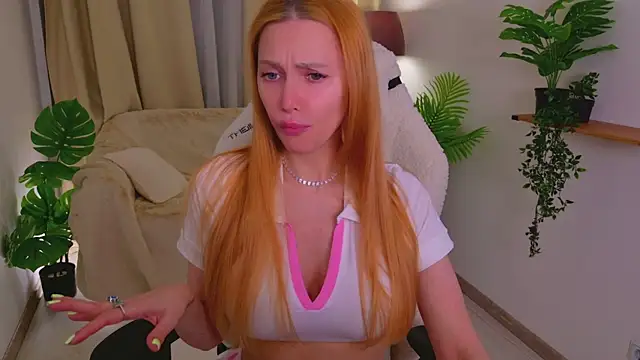 Snapshot of Love_Call chatting on May 2026 02:28:01 AM Love Call online show from May 2026 02:28:01 AM