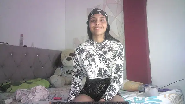 Snapshot of Michi_sexy chatting on March 2025 04:43:02 PM Michi sexy online show from March 2025 04:43:02 PM