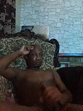 Snapshot of TheeRealShow chatting on December 2024 02:27:01 AM TheeRealShow online show from December 2024 02:27:01 AM