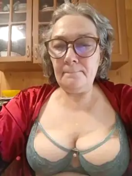 IrinaSweet54 online show from July 2026 10:11:01 AM