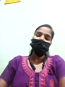 anusiya01 online show from September 2025 11:44:01 AM