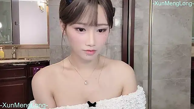 -XunMengLong- online show from April 2026 06:02:01 PM