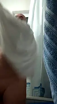 Snapshot of intx800 chatting on December 2024 03:29:01 AM intx800 online show from December 2024 03:29:01 AM