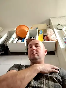 Snapshot of intx800 chatting on January 2025 11:44:02 AM intx800 online show from January 2025 11:44:02 AM