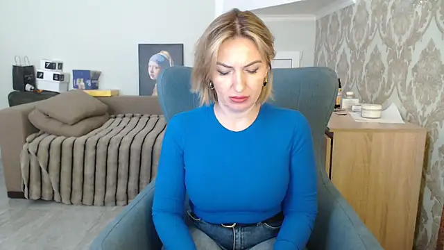 Mallinia online show from April 2026 11:49:01 AM