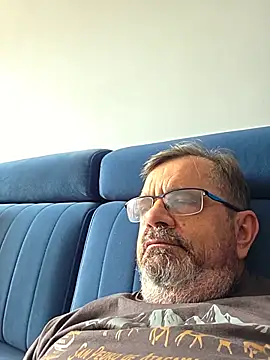 axecoman60 online show from June 2026 09:08:02 AM