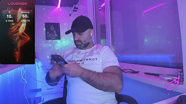 MAGABEAR077 online show from November 2025 02:19:01 PM