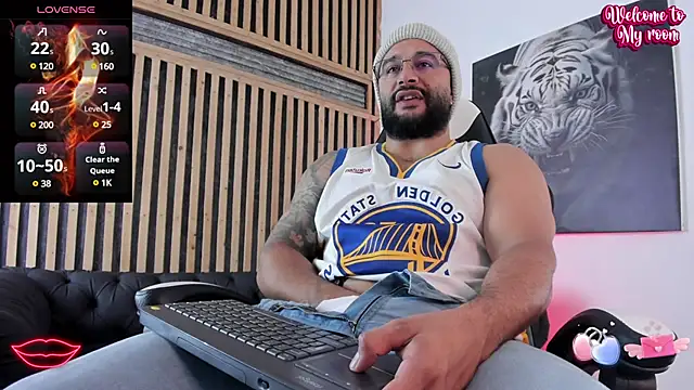 Luke  09 online show from March 2025 12:37:01 PM