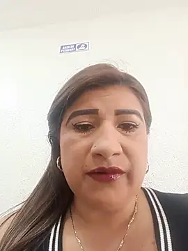 Hannahcandyy online show from June 2026 04:51:02 PM