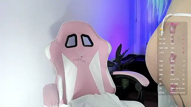 Kendall Bunnyy online show from March 2026 06:13:02 PM