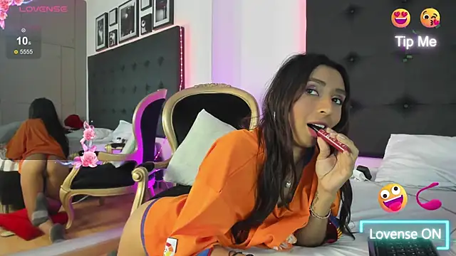 SaraDreamss online show from January 2025 03:14:01 AM