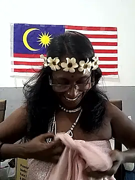 Snapshot of mamakarma1403 chatting on November 2025 03:08:02 AM mamakarma1403 online show from November 2025 03:08:02 AM