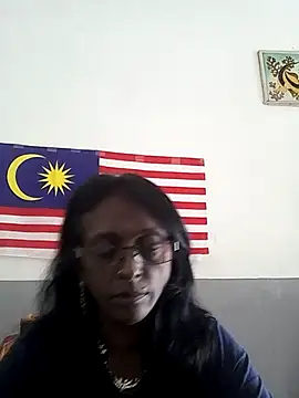 Snapshot of mamakarma1403 chatting on November 2025 03:29:01 AM mamakarma1403 online show from November 2025 03:29:01 AM