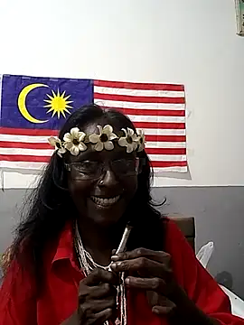 Snapshot of mamakarma1403 chatting on November 2025 01:39:01 PM mamakarma1403 online show from November 2025 01:39:01 PM