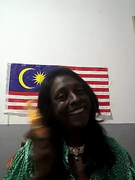 Snapshot of mamakarma1403 chatting on November 2025 01:44:02 PM mamakarma1403 online show from November 2025 01:44:02 PM