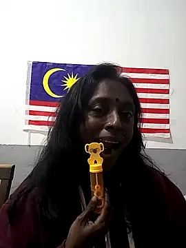 Snapshot of mamakarma1403 chatting on November 2025 03:03:02 PM mamakarma1403 online show from November 2025 03:03:02 PM