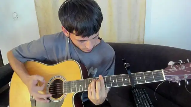 Henrikk senn online show from November 2025 11:36:02 PM