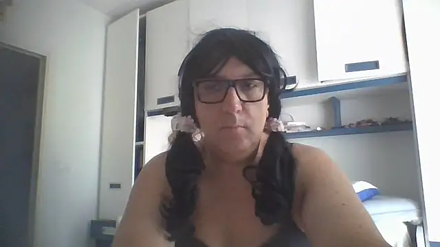 Snapshot of brindisiroby chatting on June 2026 07:09:01 AM brindisiroby online show from June 2026 07:09:01 AM