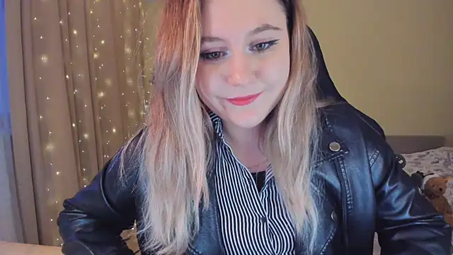 Snapshot of Diana_Flower chatting on January 2025 12:24:02 PM Diana Flower online show from January 2025 12:24:02 PM