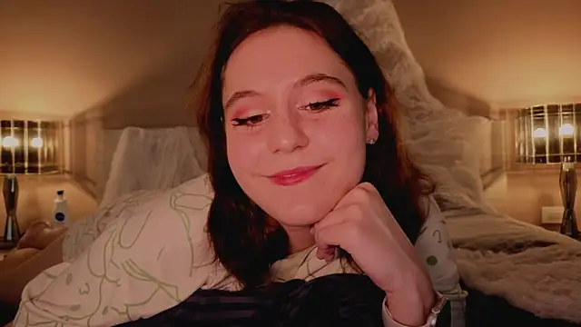 Diana Flower online show from October 2025 04:25:02 AM