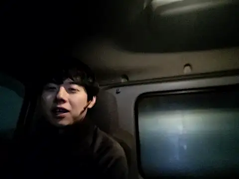 whitebriefboy online show from February 2026 07:18:01 PM