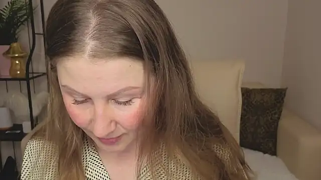 Snapshot of Helens_love chatting on June 2026 01:54:02 AM Helens love online show from June 2026 01:54:02 AM