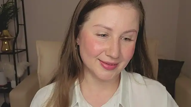 Snapshot of Helens_love chatting on June 2026 02:45:02 AM Helens love online show from June 2026 02:45:02 AM