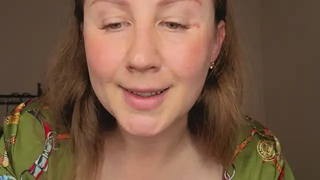 Snapshot of Helens_love chatting on July 2026 03:02:01 AM Helens love online show from July 2026 03:02:01 AM
