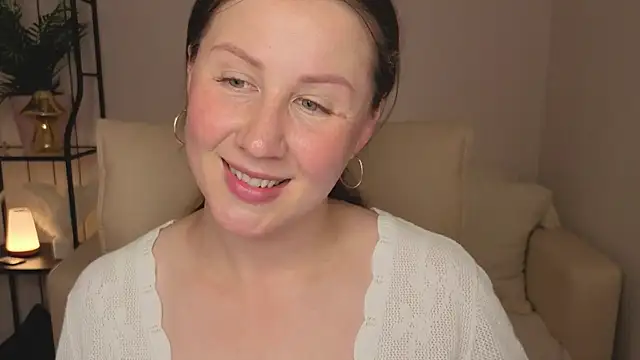 Snapshot of Helens_love chatting on July 2026 02:40:01 AM Helens love online show from July 2026 02:40:01 AM