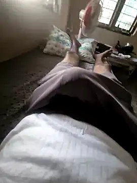 Yours daddy6728 online show from March 2026 12:41:01 PM