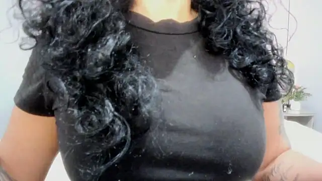 Snapshot of valeriasexxx chatting on January 2025 09:13:01 AM valeriasexxx online show from January 2025 09:13:01 AM