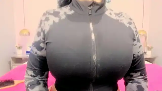 Snapshot of valeriasexxx chatting on February 2025 09:42:02 AM valeriasexxx online show from February 2025 09:42:02 AM