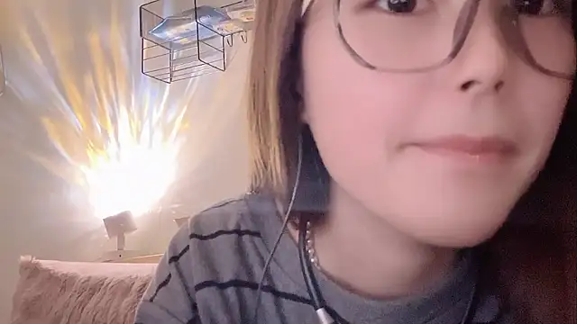 Sweet-Angel999 online show from February 2026 03:38:01 PM