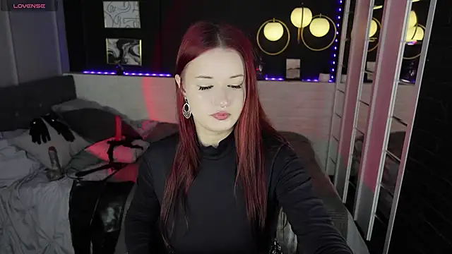 Snapshot of Lily_Moonlight chatting on October 2025 07:25:02 AM Lily Moonlight online show from October 2025 07:25:02 AM