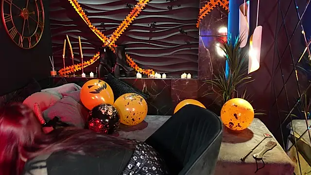 Snapshot of Lily_Moonlight chatting on October 2025 06:59:01 AM Lily Moonlight online show from October 2025 06:59:01 AM