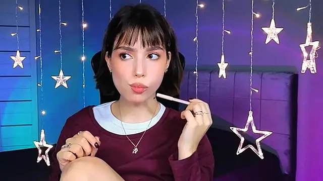 Stacy Gonzales  online show from October 2025 11:33:02 AM