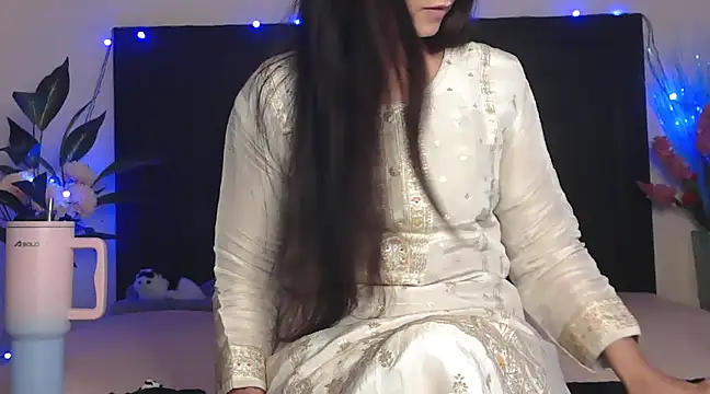 Snapshot of WildRuhi20 chatting on February 2025 06:15:02 AM WildRuhi20 online show from February 2025 06:15:02 AM