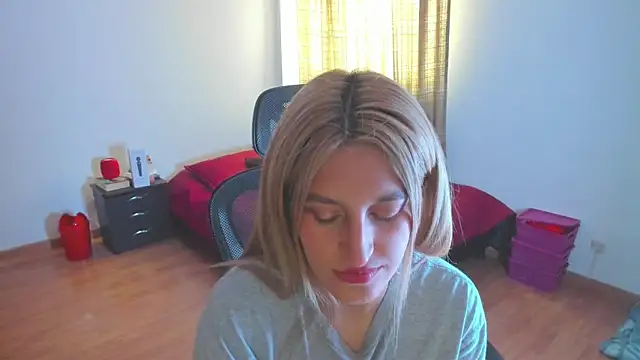 Snapshot of GiaRoussel chatting on March 2026 02:23:01 PM GiaRoussel online show from March 2026 02:23:01 PM