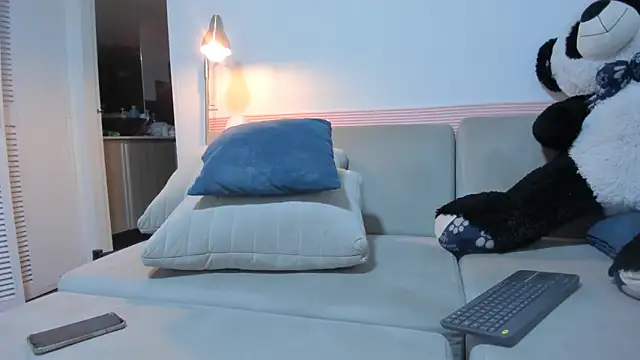 kitty miaa online show from February 2026 04:28:02 AM