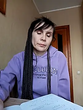 Snapshot of Francenia_lolis chatting on February 2025 08:18:02 AM Francenia lolis online show from February 2025 08:18:02 AM