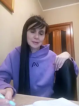 Snapshot of Francenia_lolis chatting on November 2025 10:32:02 AM Francenia lolis online show from November 2025 10:32:02 AM